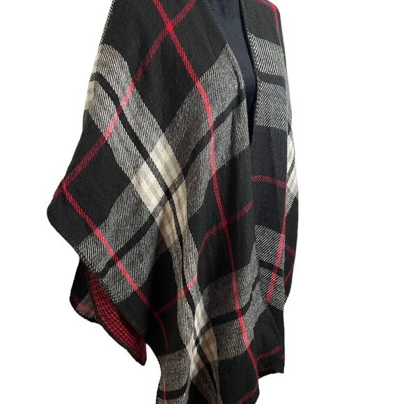 Woolrich Red Black Cape/Shaw Reversible Wool *WARM & COZY - Picture 8 of 12